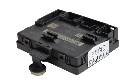 MODUŁ STEROWNIK DRZWI VW AUDI 5Q0959592F