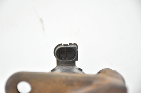 ZACISK HAMULCOWY LEWY TYŁ ELEKTRYCZNY PEUGEOT