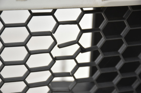 ZDERZAK PRZEDNI PRZÓD DACIA SANDERO I