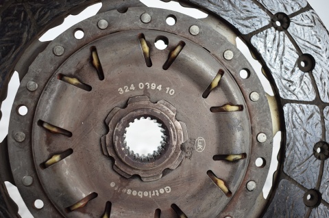 SPRZĘGŁO OPEL ASTRA ZAFIRA 1.9 CDTI Z19DT