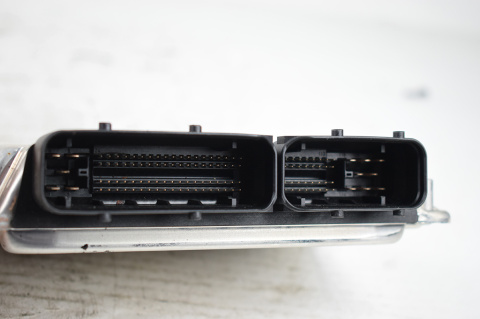 KOMPUTER STEROWNIK VW AUDI SKODA SEAT 038906019LM KOMPUTER STEROWNIK VW AUDI SKODA SEAT 038906019LM