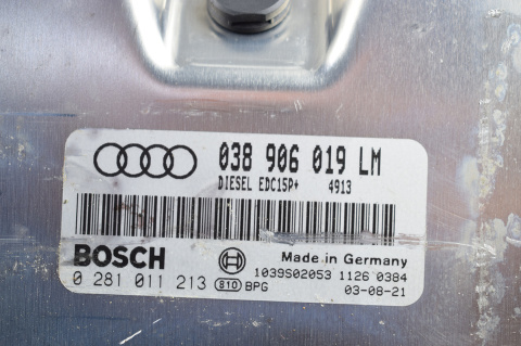 KOMPUTER STEROWNIK VW AUDI SKODA SEAT 038906019LM KOMPUTER STEROWNIK VW AUDI SKODA SEAT 038906019LM