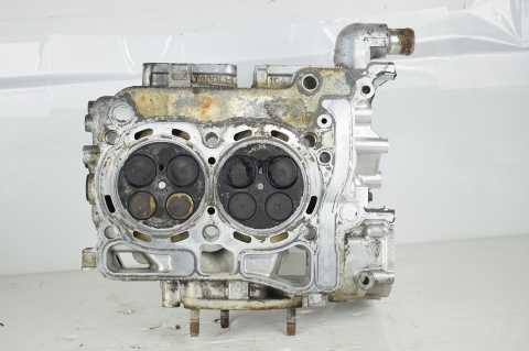 GŁOWICA SILNIKA LEWA SUBARU LEGACY 2.0D