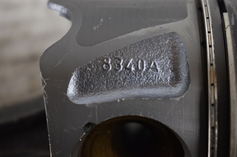 TŁOK KORBOWÓD MERCEDES OM640 W169 2.0CDI 8340A