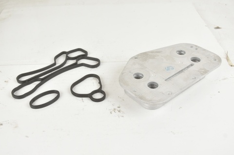 CHŁODNICA OLEJU SILNIKA 1.8 16V VECTRA C ZAFIRA ASTRA H SIGNUM 55355603