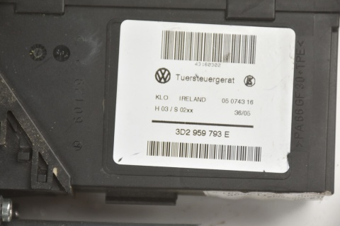 SILNICZEK SZYBY PRAWY PRZÓD VW TOUAREG 7L0