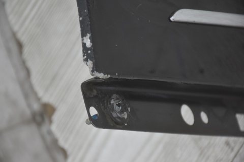 BŁOTNIK PRZEDNI PRZÓD LEWY MERCEDES C W204 C197