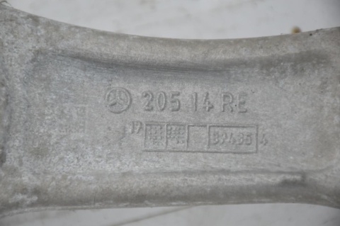 ZWROTNICA PRAWA PRZÓD MERCEDES C W205 A0004213520