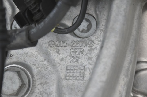 ZWROTNICA PRAWA PRZÓD MERCEDES C W205 A0004213520